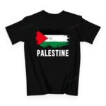 Drapeau de la Palestine avec inscription "Palestine" sur un t-shirt noir, symbole de soutien et de solidarité avec la Palestine. Parfait pour les fans de mode engagée et de culture palestinienne.